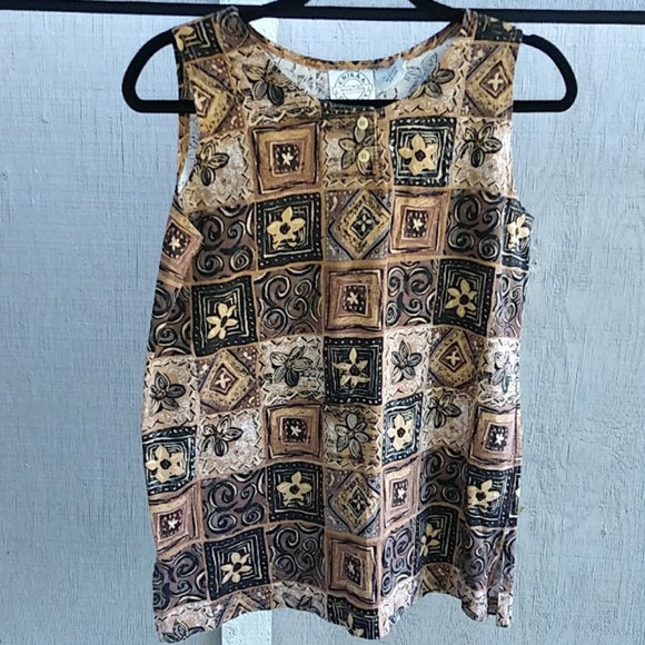 Erika & Co Tops - 🌻2 for 10 Erika & Co